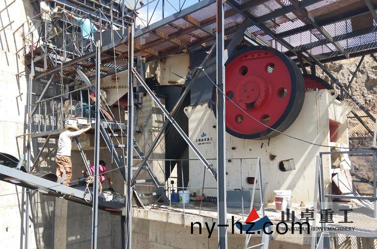 顎式破碎(sui)機(jī)