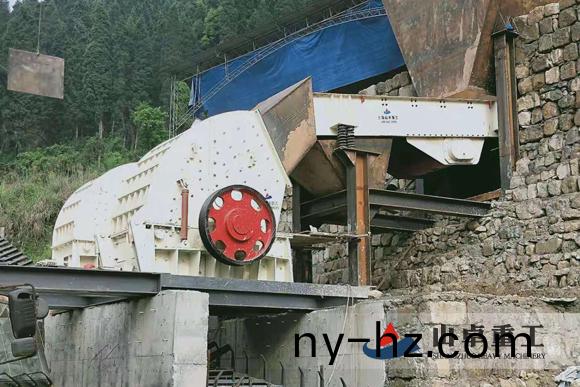 重鎚(chui)式(shi)破碎機(jī)