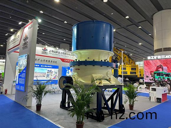 單缸(gang)液壓圓錐破碎(sui)機